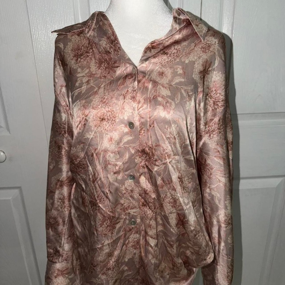 Vince Dahlia Floral-Print 100% Silk Shirt Size Large $395 Pink